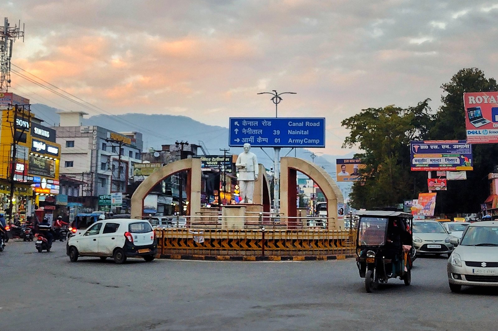 Taxi Service in Haldwani